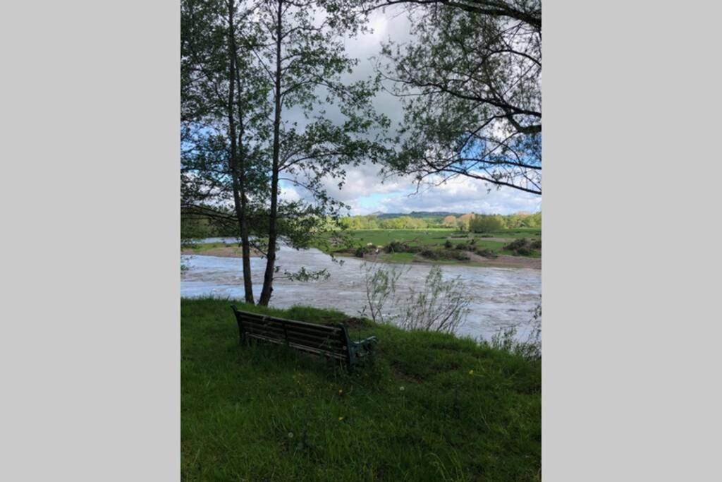 Relaxing Cottage In The Beautiful Usk Valley Exteriör bild