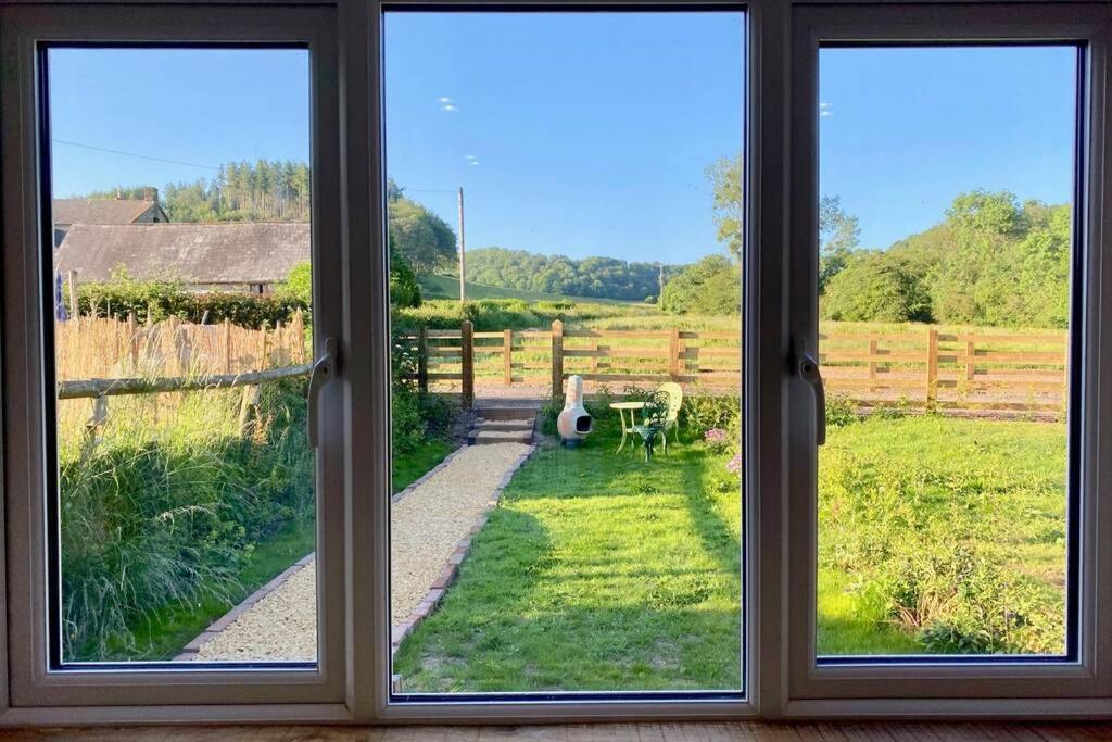 Relaxing Cottage In The Beautiful Usk Valley Exteriör bild