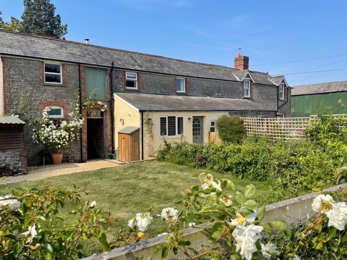 Relaxing Cottage In The Beautiful Usk Valley Exteriör bild