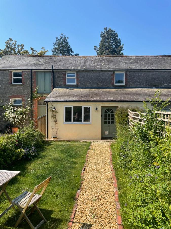 Relaxing Cottage In The Beautiful Usk Valley Exteriör bild